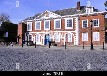 Das Old Customs House Docks, Exeter, Devon, erbaut 1681 Stockfoto