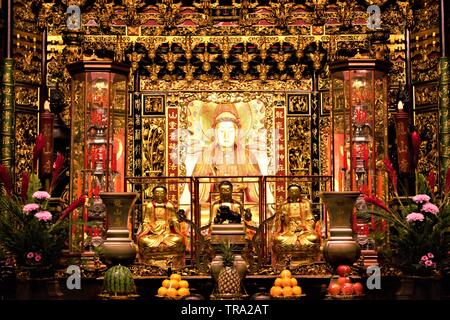 Chinesische Meeresgöttin Mazu im Tempel Stockfoto