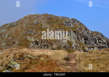 Rauhe Felsen von Eagle Crag auf die Besteigung des Wainwright High Street im Nationalpark Lake District, Cumbria, England, Großbritannien Stockfoto