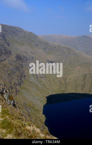 Blea Wasser, langen Stil und die Wainwright High Street von mardale Kranke Bell im Nationalpark Lake District, Cumbria, England, UK. Stockfoto