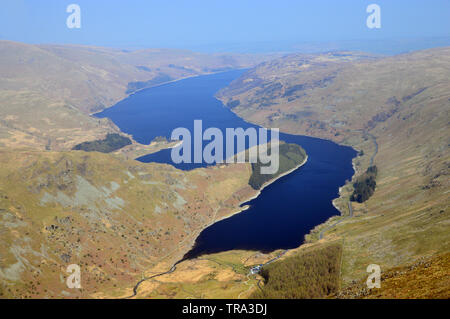 Haweswater Reservoir, aus wenig Hart fiel im Nationalpark Lake District, Cumbria, England, Großbritannien Stockfoto