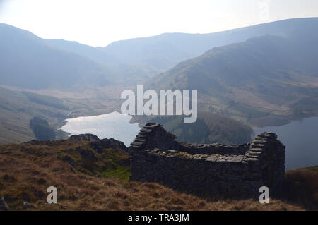 Eine alte Stein Almhütte auf der Alten Leiche Weg zur Swindale Kopf in Mardale oben Haweswater Reservoir, Nationalpark Lake District, Cumbria, UK. Stockfoto