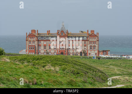 Die landspitze Hotel, Fistral Beach, Newquay, Cornwall, England. Dreharbeiten der Hexen hier aufgetreten. Stockfoto