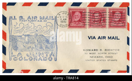 La Junta, Colorado, USA - 15. November 1940: Uns historische Umschlag: Abdeckung mit Gütesiegel Air Mail erster Flug, rot Briefmarken, James Fenimore C Stockfoto