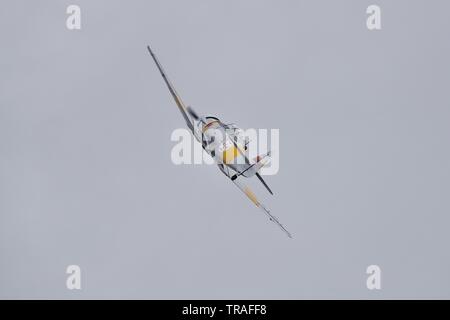 North American Harvard 1747 mit einem Portugal Air Force Lackierung am 2019 Duxford Air Festival Stockfoto