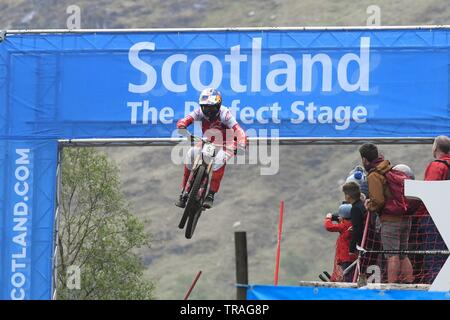 UCI Mountainbike World Cup, Fort William, Schottland, UK - 1. Juni 2019: Aaron Gwin qualifiziert in Platz 21 am Ende eines schwierigen Woche, wenn sein Fahrrad in Edinburgh Kreditkarte gestohlen wurde: Kay Roxby/Alamy leben Nachrichten Stockfoto