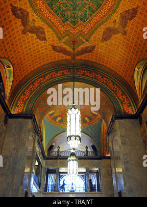 Innenraum der Sehenswürdigkeit Fisher Building im neuen Zentrum von Detroit, Michigan. Der Art déco-Büro- und Geschäftshaus wurde 1928 abgeschlossen. Stockfoto