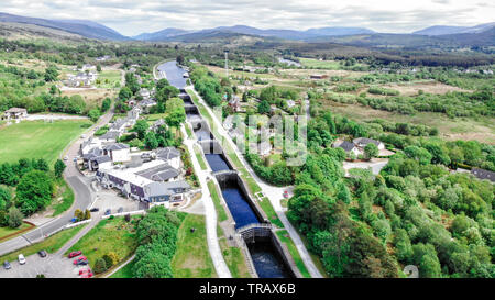 Neptune Schlösser, Luftaufnahme von drohne des Caledonian Canal, Spean Bridge, Schottland, Großbritannien Stockfoto