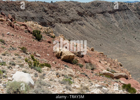 Majestic Meteor Crater Vista im Frühling, Northern Arizona Stockfoto