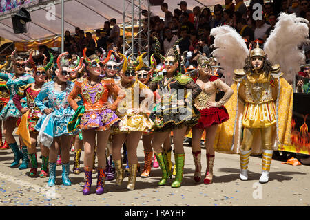 Kostümierte Darsteller in der Karnevalsumzug in Oruro, Bolivien Stockfoto