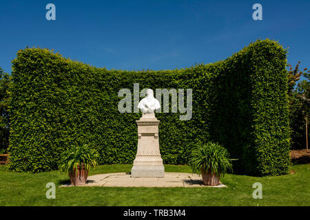 Leonardo-da-Vinci-Denkmal im Garten des Chateau d'Amboise, Tal der Loire, Indre-et-Loire, Center-Val de Loire, Frankreich, Europa Stockfoto