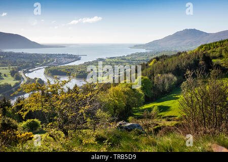 Nordirland, Co Armagh, Fathom, Flagstaff Viewpoint, Newry River fließt in Carlingford Lough, bei Warrenpoint erhöhte Ansicht Stockfoto