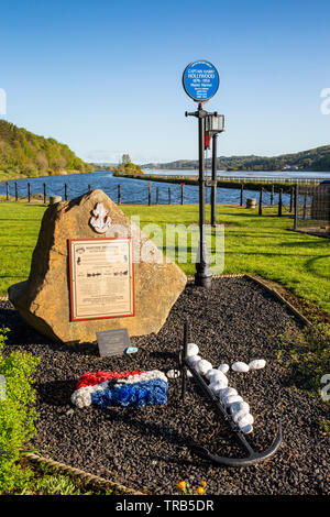 Nordirland, Co Armagh und Newry Canal, Victoria Schlösser, SS Liguster und Walnuss Shipwreck Memorial, neben Kapitän Harry Hollywood blaue Plakette Stockfoto