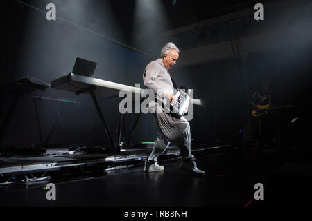 Fotos von Howard Jones im Queens Hall Edinburgh Schottland. 35 Jahre Jubiläum der "Menschen Lib' Album und verwandeln den 31. Mai 2019 Stockfoto