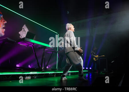 Fotos von Howard Jones im Queens Hall Edinburgh Schottland. 35 Jahre Jubiläum der "Menschen Lib' Album und verwandeln den 31. Mai 2019 Stockfoto