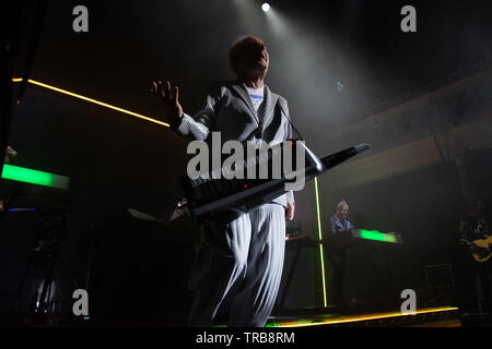 Fotos von Howard Jones im Queens Hall Edinburgh Schottland. 35 Jahre Jubiläum der "Menschen Lib' Album und verwandeln den 31. Mai 2019 Stockfoto