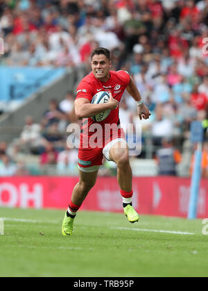 01.06.2019 Twickenham, England. Sean Maitland auf die Gebühr für die Sarazenen in der Premiership Final 2019 Spiel zwischen Exeter Rugby und RFC Sarazenen. © Phil Hutchinson/Alamy Stockfoto