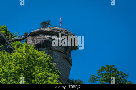 Viel von der Schönheit, die Sie aus wandern Sie ihren Weg bis an die Spitze der Chimney Rock und darüber hinaus sehen. Stockfoto