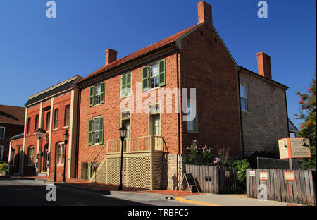 Die Stonewall Jackson House, hier dargestellt, ist ein Wahrzeichen und beliebte Touristenattraktion in der historischen Stadt Lexington Virginia Stockfoto