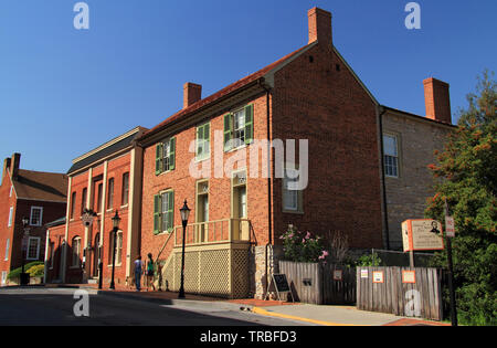 Die Stonewall Jackson House, hier dargestellt, ist ein Wahrzeichen und beliebte Touristenattraktion in der historischen Stadt Lexington Virginia Stockfoto