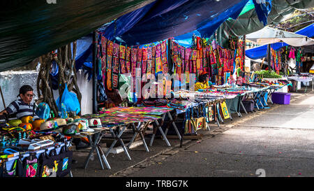 Souvenirläden im Plaza Francia in El Casco Viejo de Panama Stockfoto