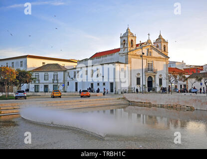 LAGOS, PORTUGAL - 16. Februar: Blick auf den Hauptplatz von Lagos, Portugal am 16. Februar 2019. Stockfoto