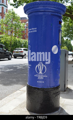 London, Großbritannien. Juni 2019. Royal Mail enthüllt in London eine Sonderausgabe für den Cricket World Cup auf der St. John’s Wood Road. Stockfoto