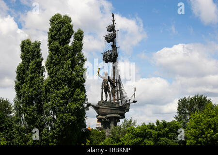 Peter der Große Statue auf der Kymskaya Damm auf der Moskwa in Moskau, Russische Föderation Stockfoto