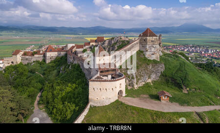 Luftaufnahme von Rasnov Fortress. In Kronstadt, Siebenbürgen, Rumänien Stockfoto