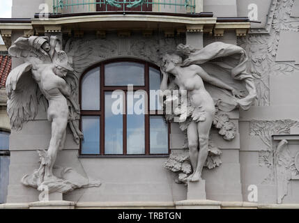 Art Nouveau Fassade Detail der Prager Bahnhof Stockfoto