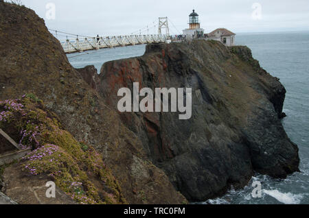 Point Bonita Leuchtturm befindet sich auf der Spitze des Point Bonita in den Marin Headlands. Es wurde 1981 automatisiert. Stockfoto