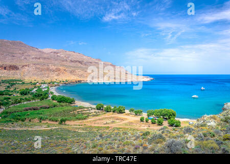 Das friedliche Dorf Kato Zakros auf dem östlichen Teil der Insel Kreta mit Strand und Tamarisken, Griechenland Stockfoto