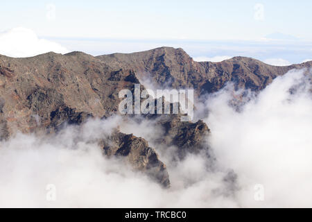 Blick in die Caldera de Taburiente von "Roque de Los Muchachos", dem höchsten Punkt der Insel La Palma. Stockfoto