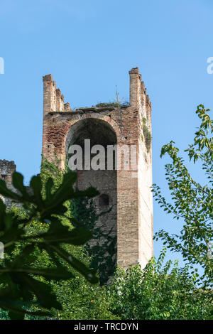 Ein Turm in Mogliano Veneto, Italien, Teil der Della Scala Mauern, die die Stadt umgeben Stockfoto