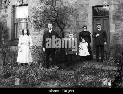 Soziale Geschichte einschließlich Mode (Derbyshire/Warwickshire). Foto wahrscheinlich in den 1920er Jahren genommen. Dies ist ein Glas negative und bildeten nur eine von 102 Negative mit der Aufschrift "Crich'. Alle stehen auf Alamy und kann unter dem Stichwort 'Crich 1920s' gefunden werden. Stockfoto