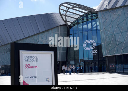 Außerhalb des ACC in Liverpool während der Königlichen Hochschule der Krankenpflege jährlichen Kongress. Stockfoto