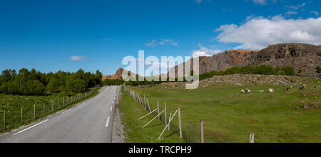 Ruhigen weg am Leka Island, Norwegen Stockfoto