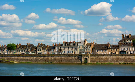 Der Loire und der Stadt Blois, Loir-et-Cher Abteilung, Center-Val de Loire, Frankreich, Europa Stockfoto