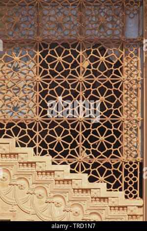 Steinerne Treppen und Zierpflanzen Bars im Palace in Kairo Ägypten Stockfoto