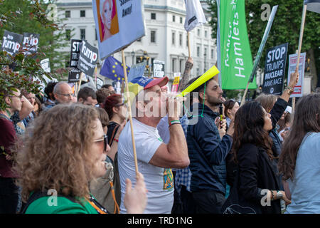 Laut Trump Demonstranten in London Stockfoto