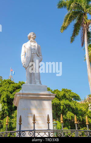 Statue von Carlos Manuel de Cespedes auf der Plaza de Armas, dem ältesten Platz in Havanna, La Habana Vieja, Kuba, Karibik Stockfoto