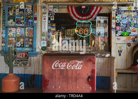 VINTAGE COCA KÜHLER, ROUTE 66 Stockfoto