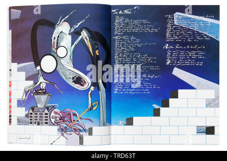 Abbildungen aus dem Film von Gerald Scarfe und Songtexte in der Pink Floyd The Wall Gitarre Tabulatur Buch Stockfoto