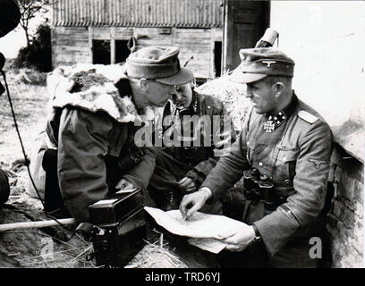 Waffen-SS-Offizier Hans Dorr ab der 5.SS-Panzerdivision Wiking Verkaufsaufträge zu Unteroffiziere 1944 9 n er russische Front Stockfoto