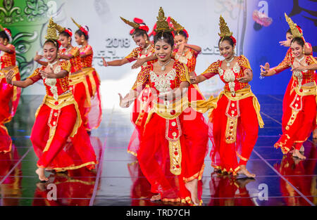 SriLankan Dancers von Hillwood College Dance Troupe treten auf dem Maskdance Festival in Andong Südkorea auf Stockfoto