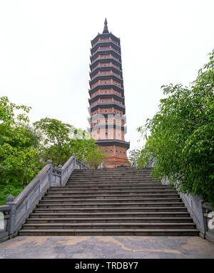 Bai Dinh Pagode die biggiest und grösste Tempel Komplex in Vietnam, Trang Ein, Ninh Binh Stockfoto