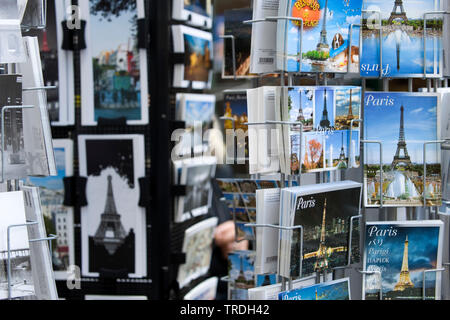 Postkarte Rack, Frankreich, Paris Stockfoto