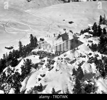 Moutain Hoher Kranzberg die Bergkette der Wetterstein, Luftbild, zwischen 1958 und 1963 genommen, Deutschland, Bayern Stockfoto