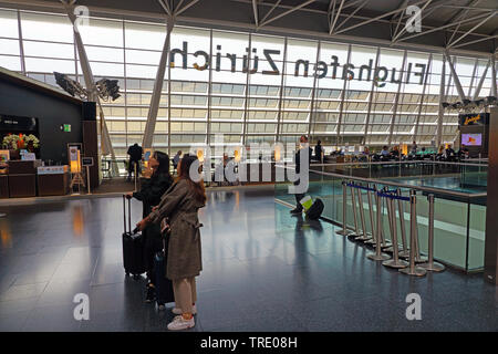 Zürich, Schweiz, 25. Mai 2019 - Blick auf den Flughafen Flughafen Zürich (ZRH). Stockfoto