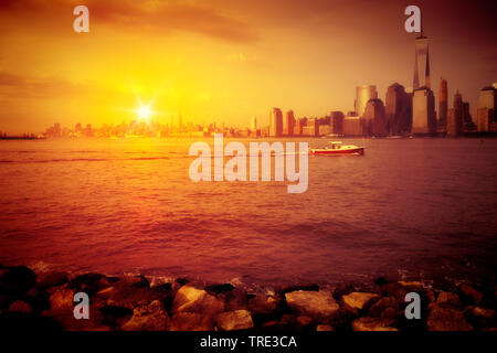 Sonnenuntergang über New York, USA, New York City Stockfoto